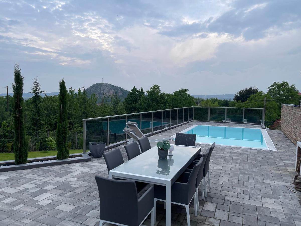 Willa Luxurious Panorama House With Pool And Sauna Budaörs Zewnętrze zdjęcie